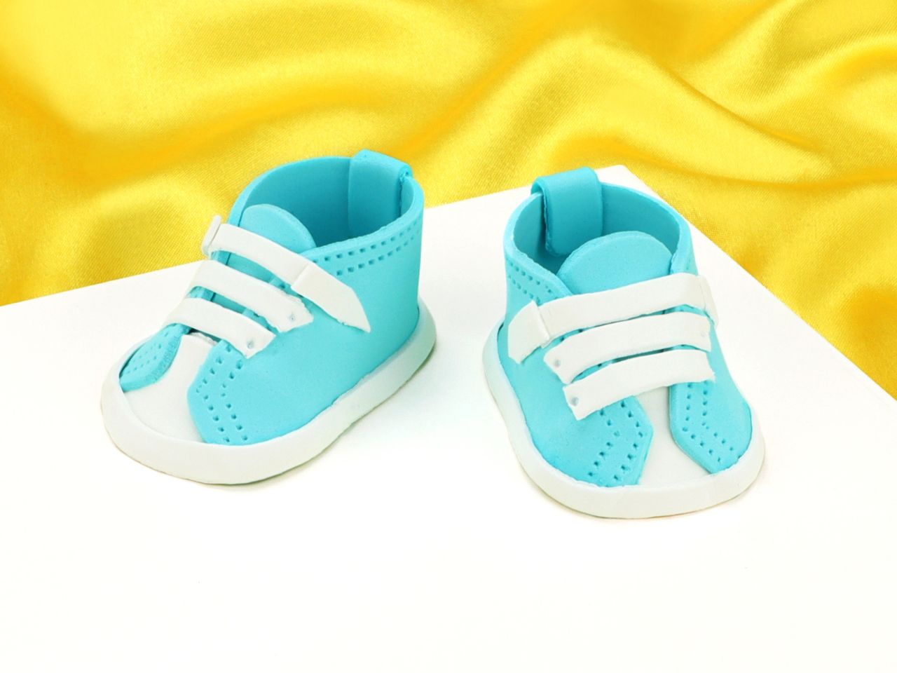 baby shoes blue sugar