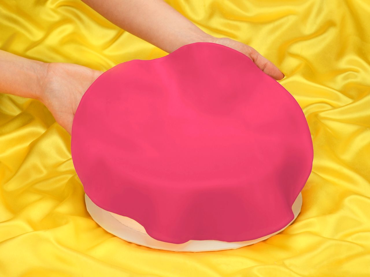 funcakes ready rolled fondant disc hot pink