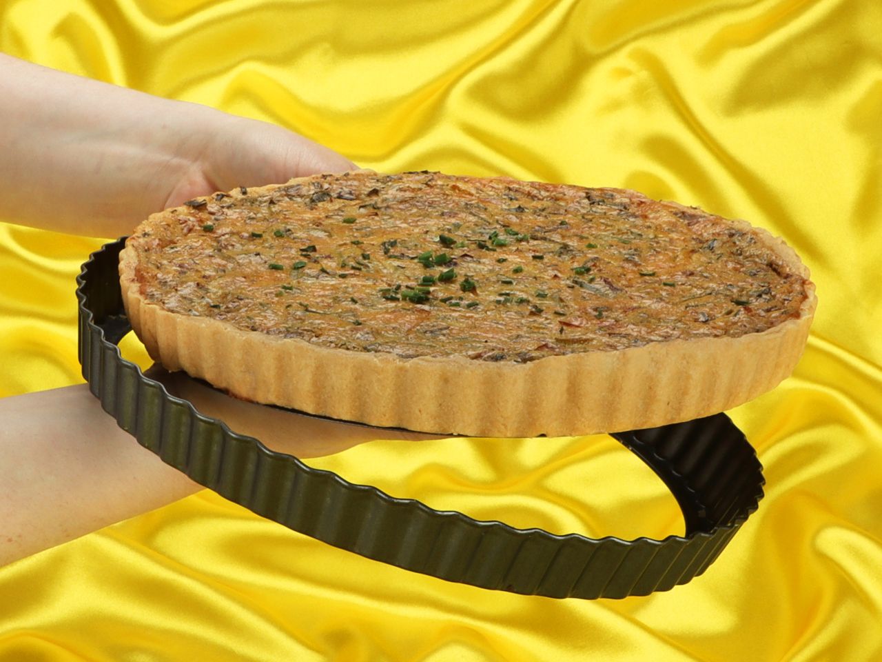 tarte pan with lifting base 26cm