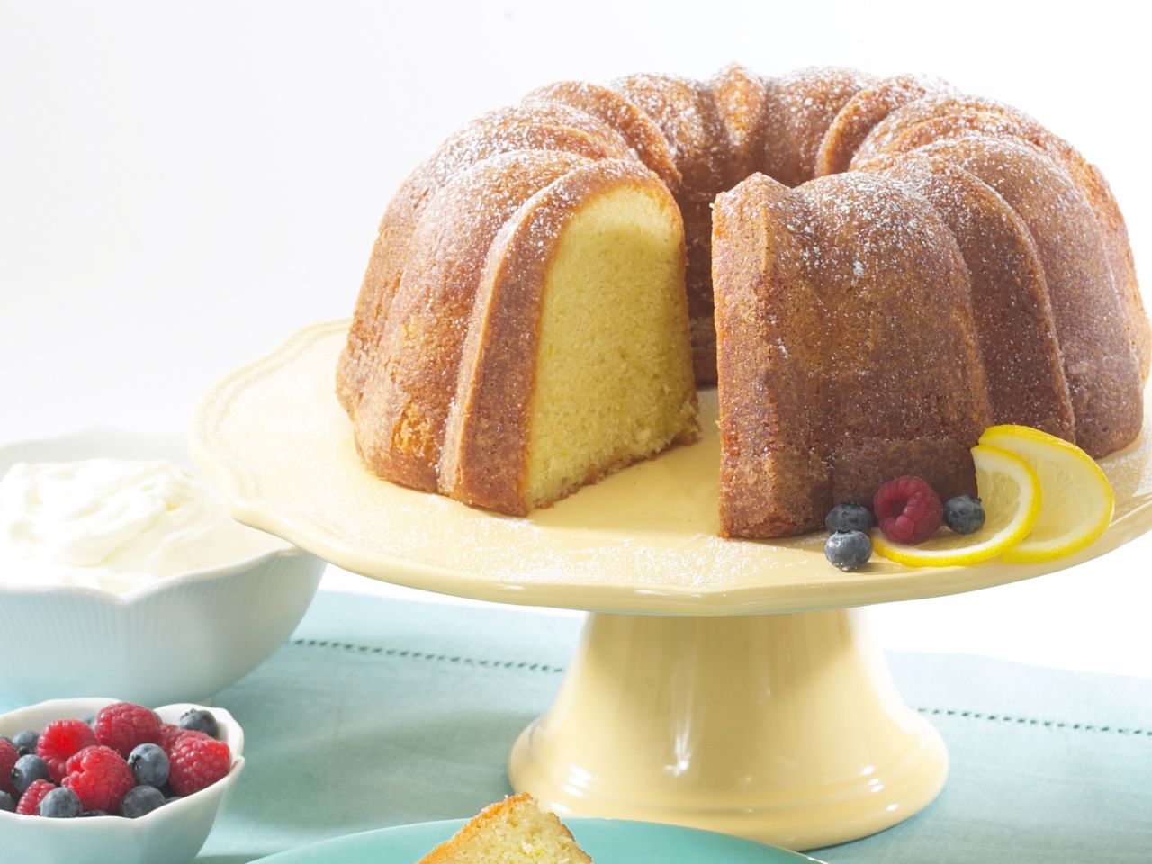 nordic ware anniversary bundt pan 12 cup