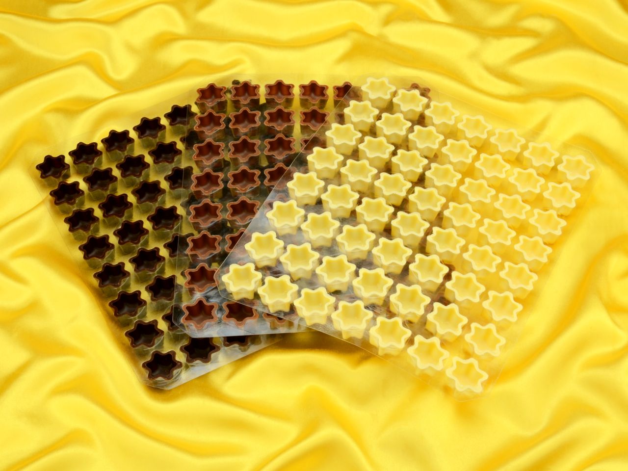 1 sheet star shells milk