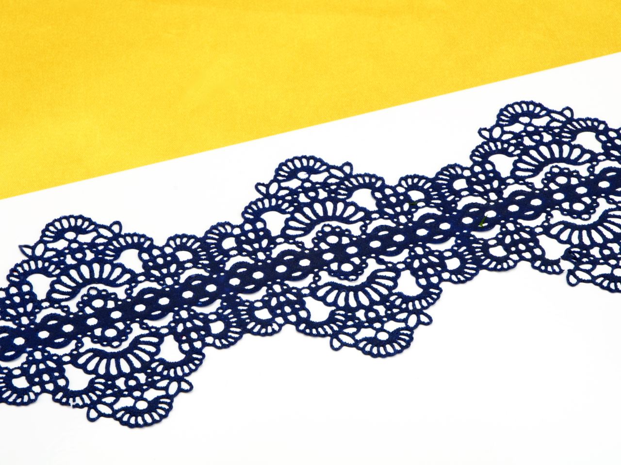 cake lace mat vintage