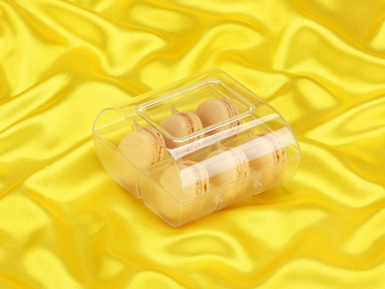 macaron halbschalen 12 stueck champagner in 6er box transparent