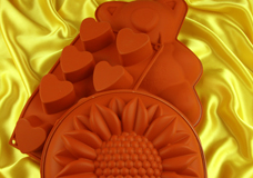Baking pans for cakes, cakes and desserts