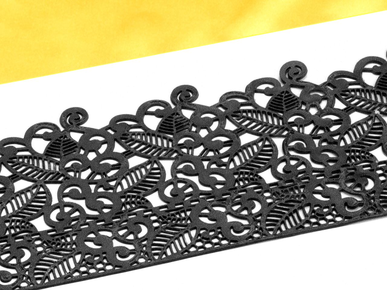 cake lace decoration baroc black