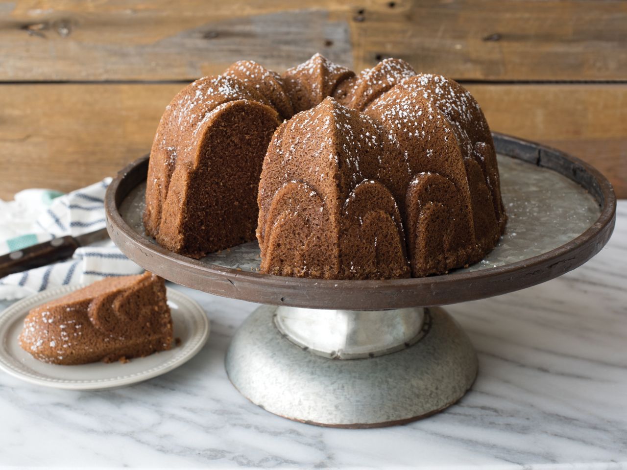 nordic ware fleur de lis bundt pan