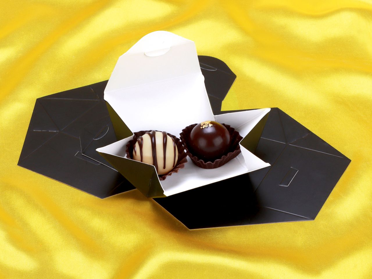 pralinenverpackung triangle schwarz 3er set