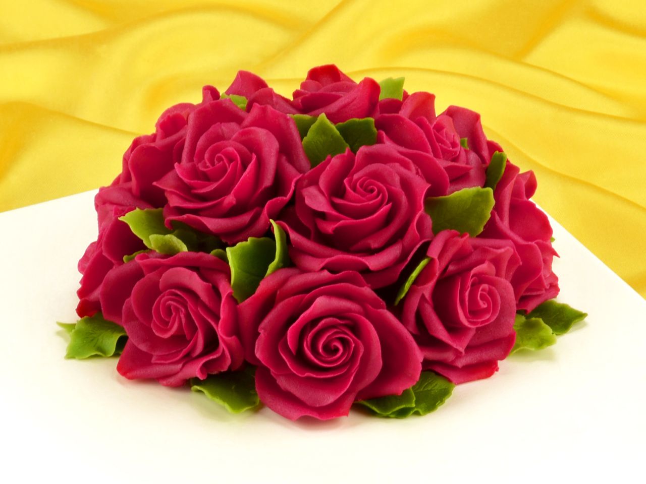 marzipan rosen und blaetter modellieren