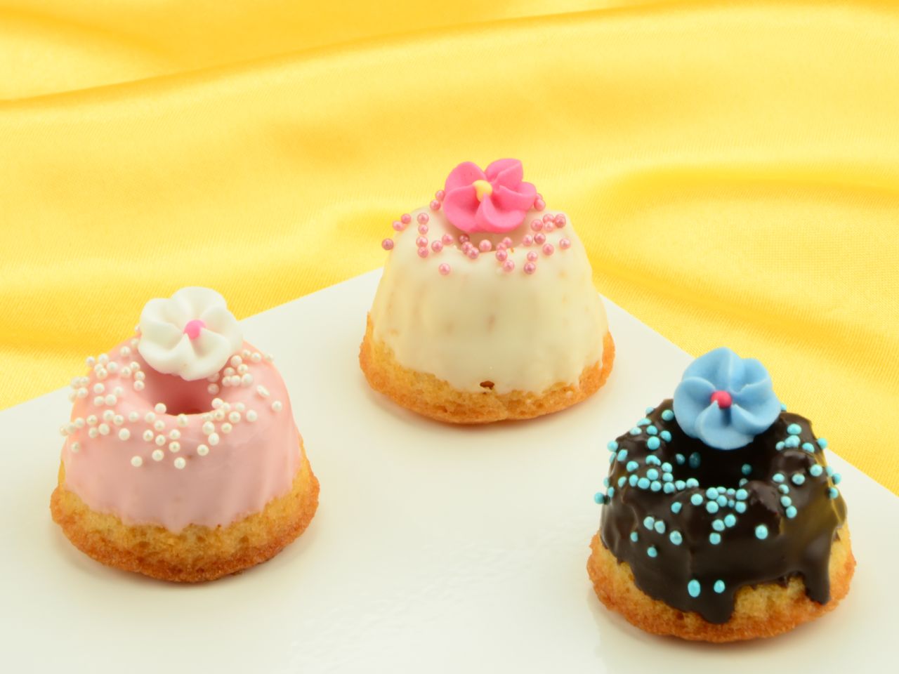silikonform petit fours gugelhupf