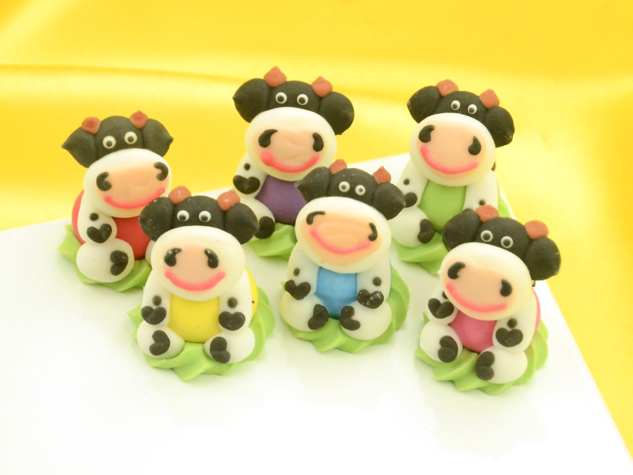 kuehe sitzend zucker 6 stueck
