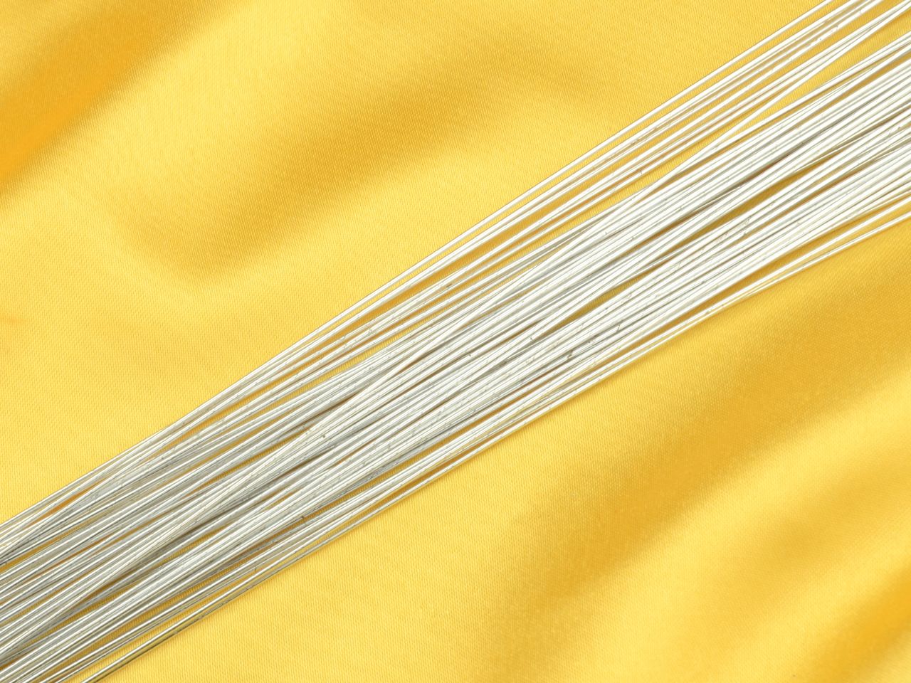 blumendraht metallic silber 24g 50 stueck