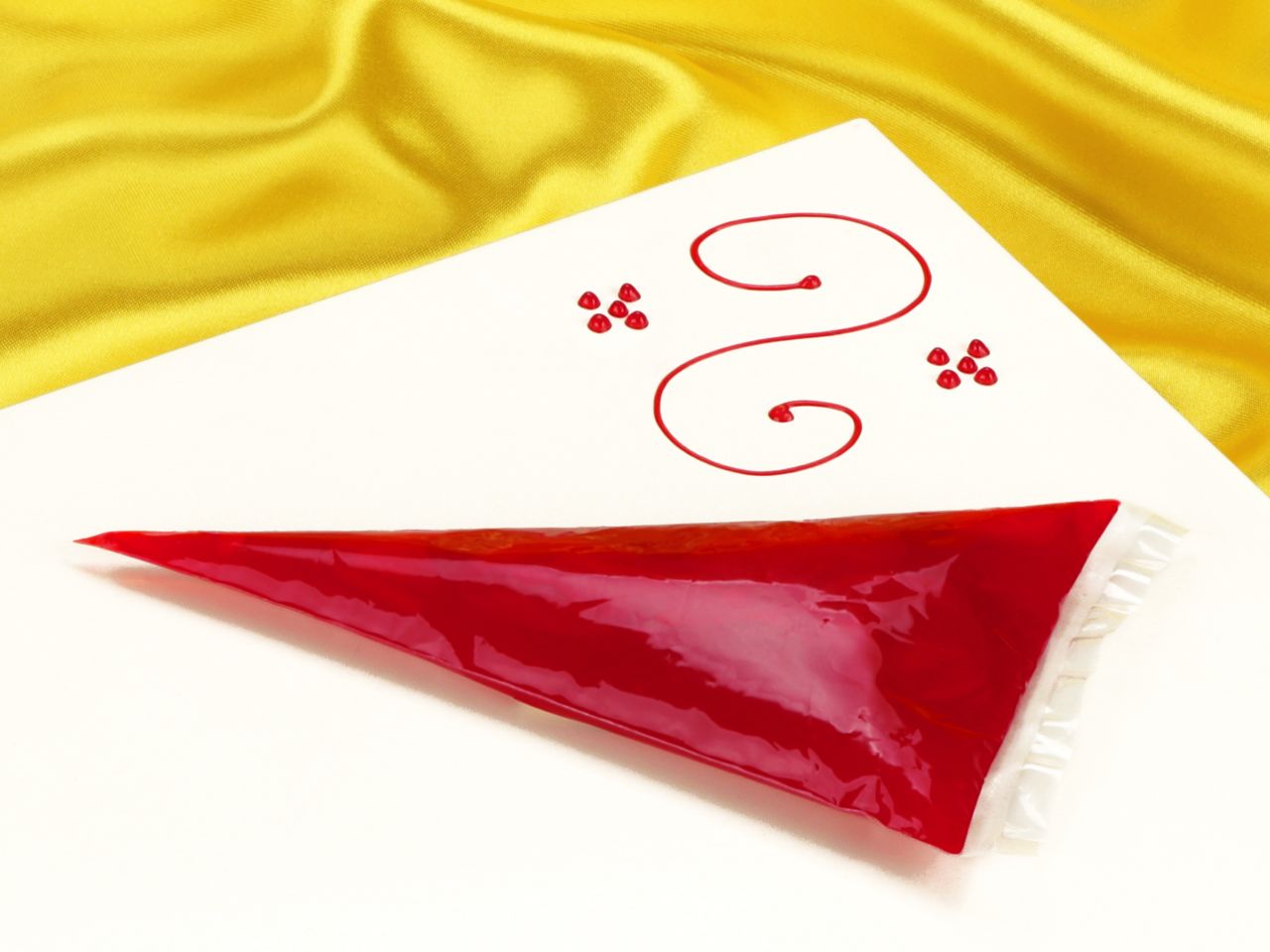 writing icing red 70g