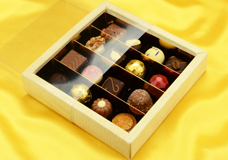 Schachteln und Körbchen für Pralinen und Trüffel