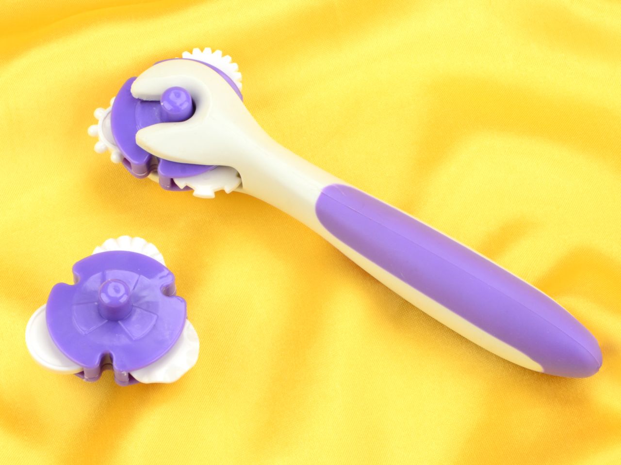 fondant embossing cutter