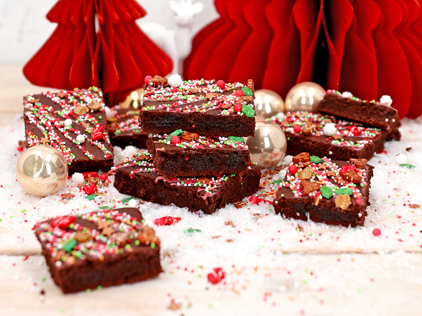 Klassische X-Mas Brownies aus dem Adventskalender-Rezeptheft 2026