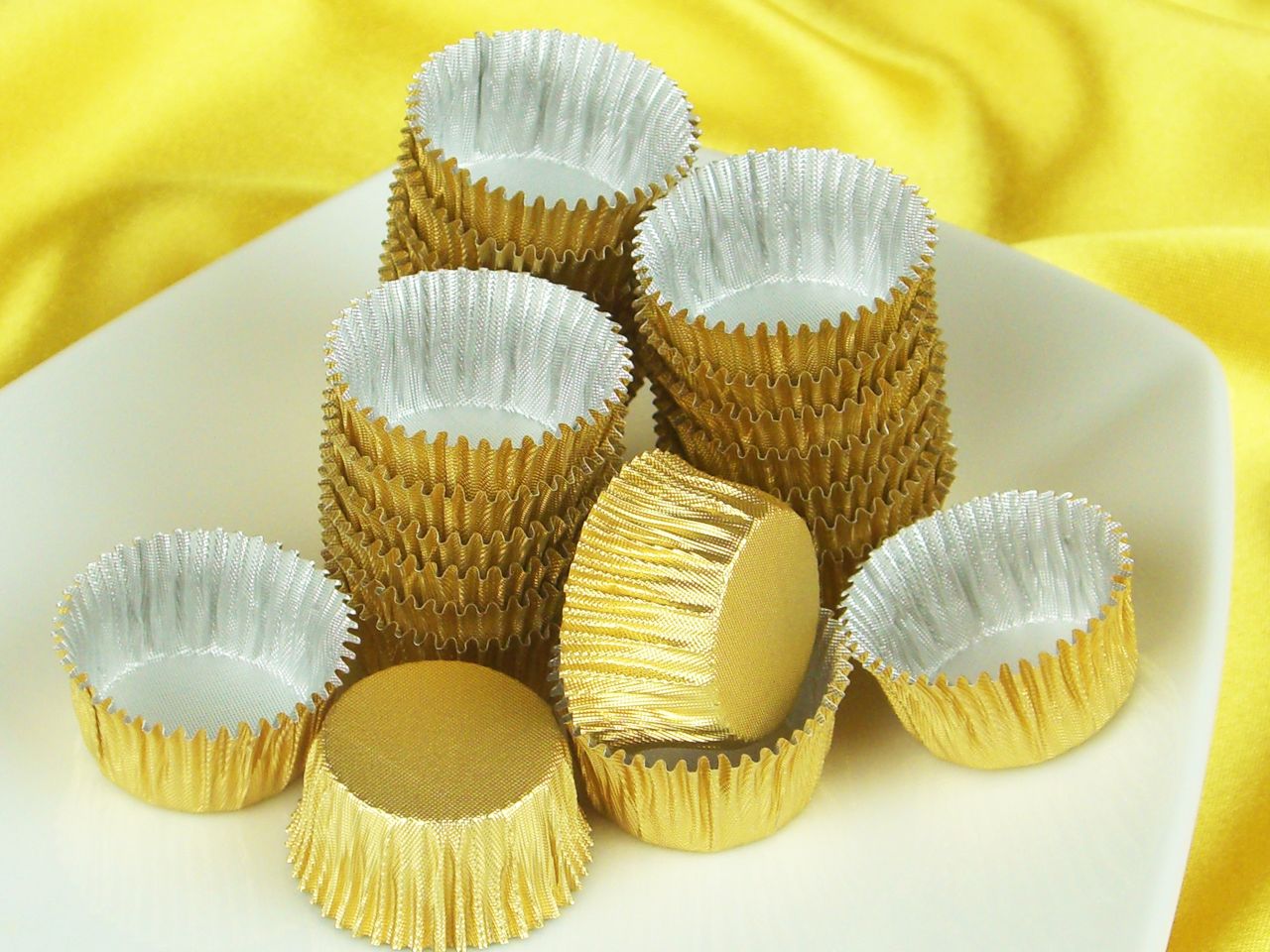 aluminium cups 24mm gold 25 pieces