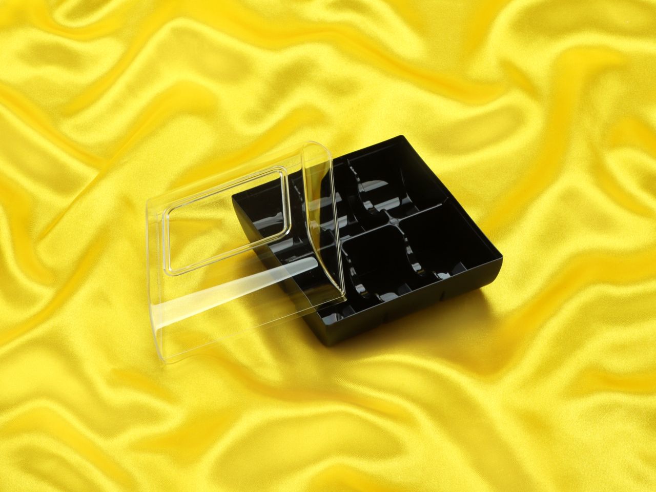 macaron packaging black for 6 macarons