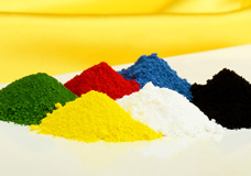 Fat-solublee powder colours for chocolate and cocoa butter