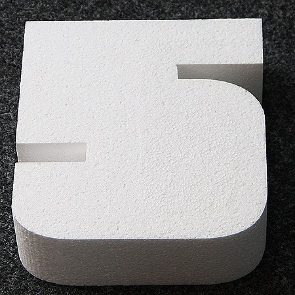 number 5 cake dummy 25 x 22 x 7 cm
