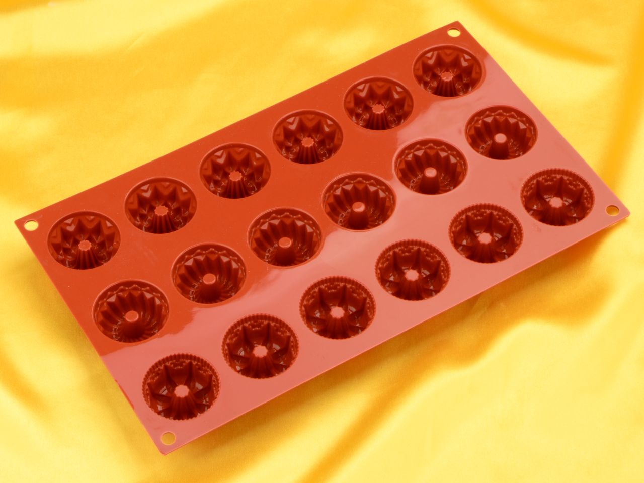 silikonform petit fours gugelhupf