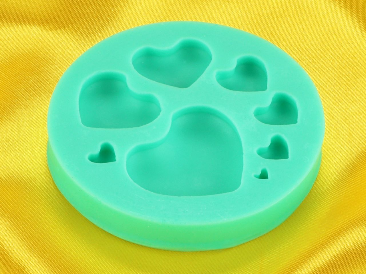 flex mould mini hearts