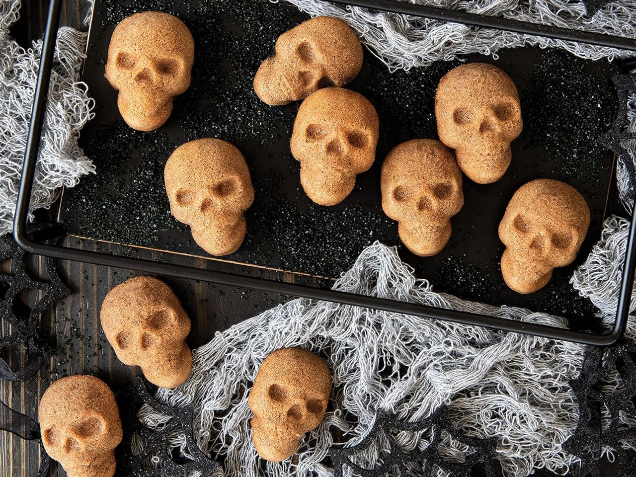 nordic ware skull bites cakelet pan