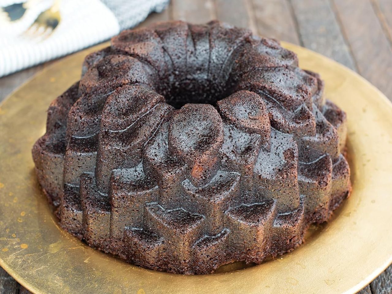 nordic ware blossom bundt pan