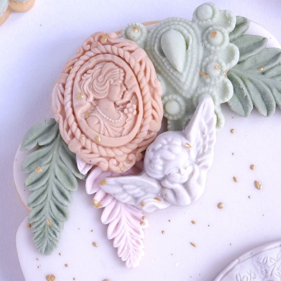 fondant mould cameo brooches 8 cm