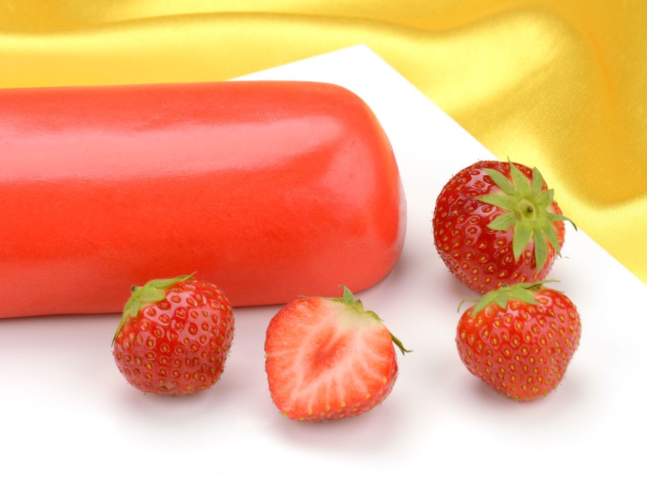 rollfondant premium plus flavour erdbeer 250g
