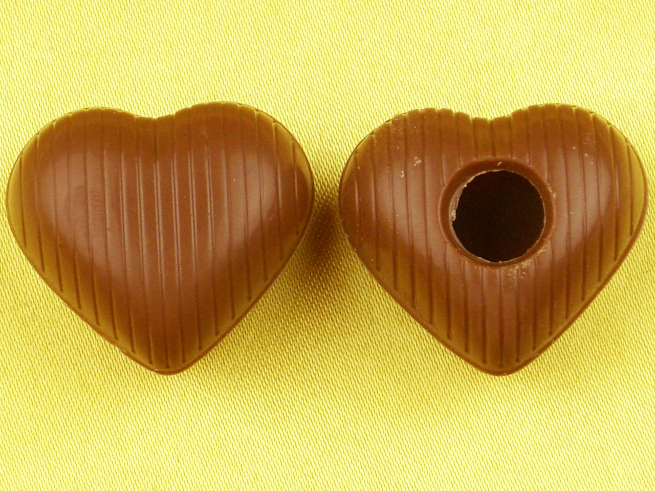 1 sheet hollow heart medium milk