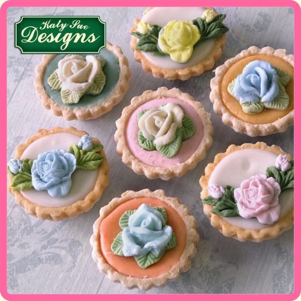 fondant mould rose with leaves