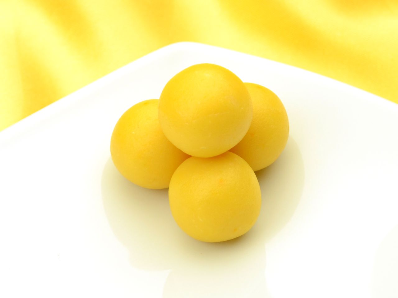 marzipan angewirkt 70 30 gelb 0 25kg