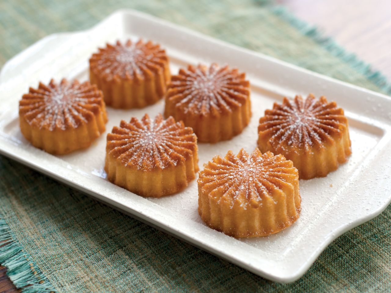 nordic ware ruffled medallion dessert mold