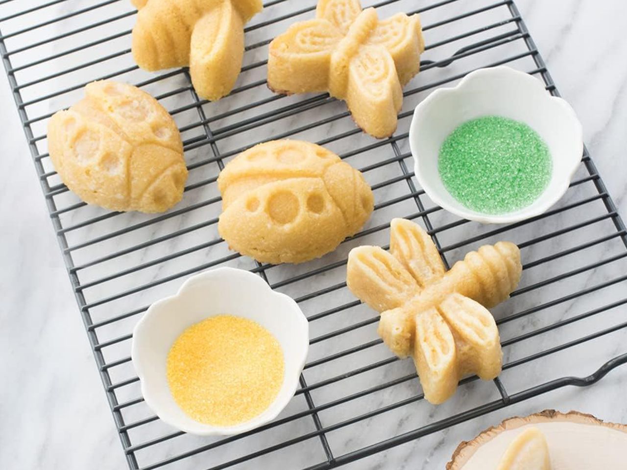 nordic ware backyard bugs pan