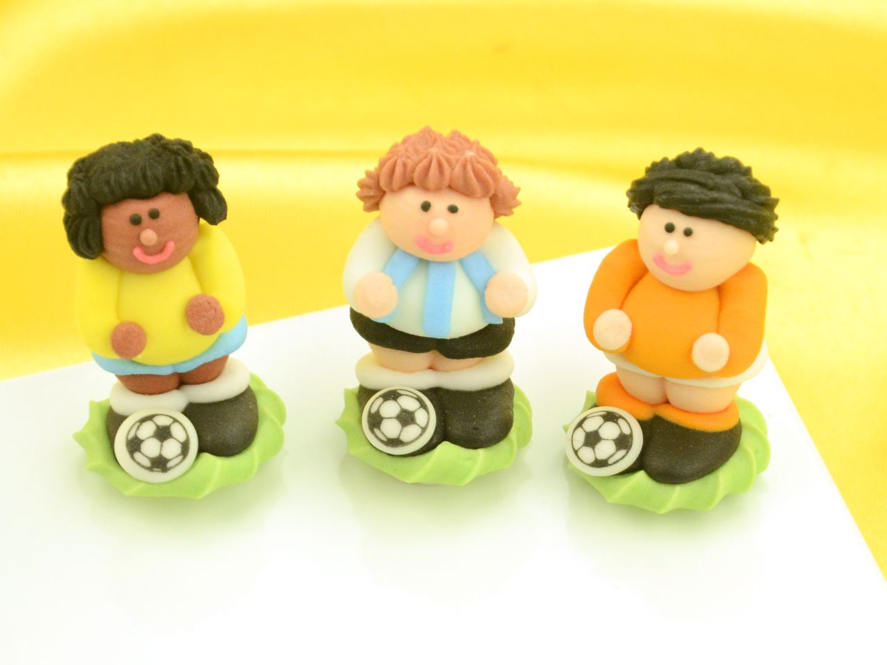football players sugar 4 pieces