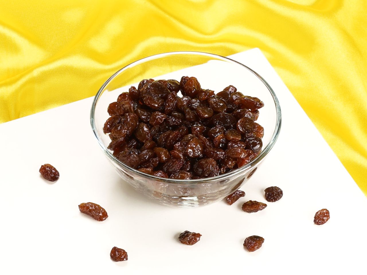 rum soaked raisins 210g