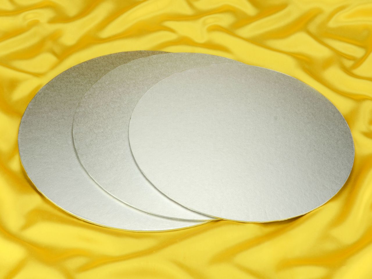 cakeboard rund 33cm silber 4mm