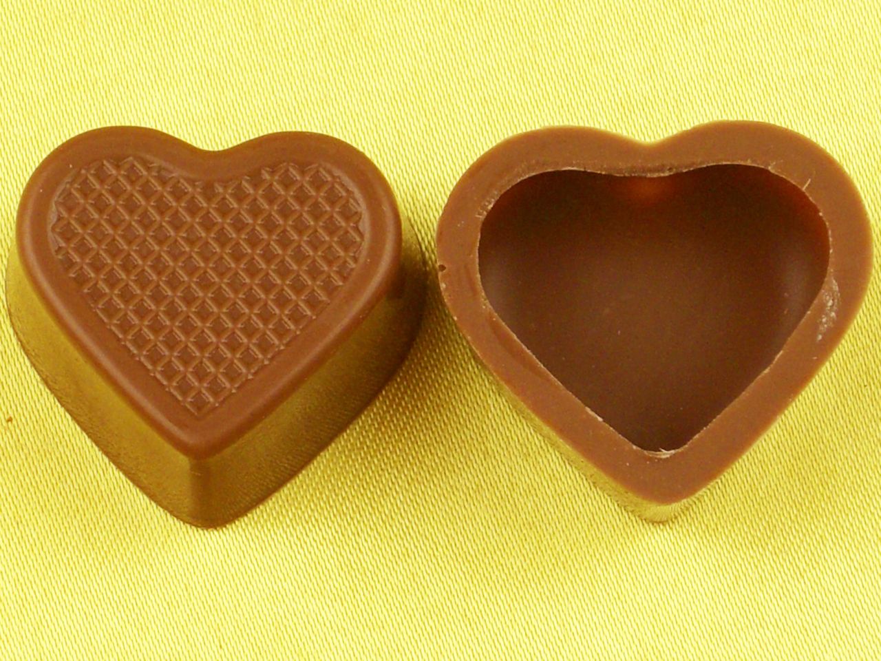 1 sheet heart shells milk