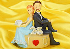 Cake toppers for special occasions