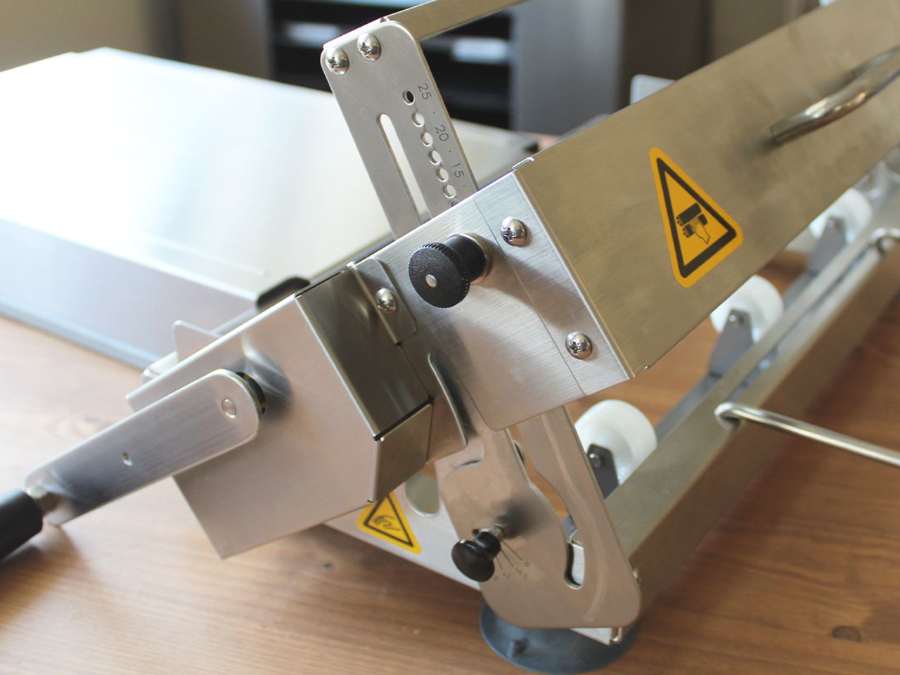 japan kneader rs201 manual dough sheeter