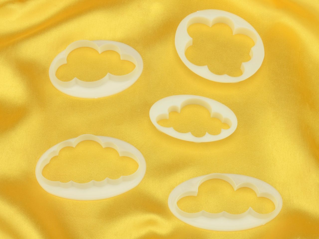 ausstecherset wolken 5er