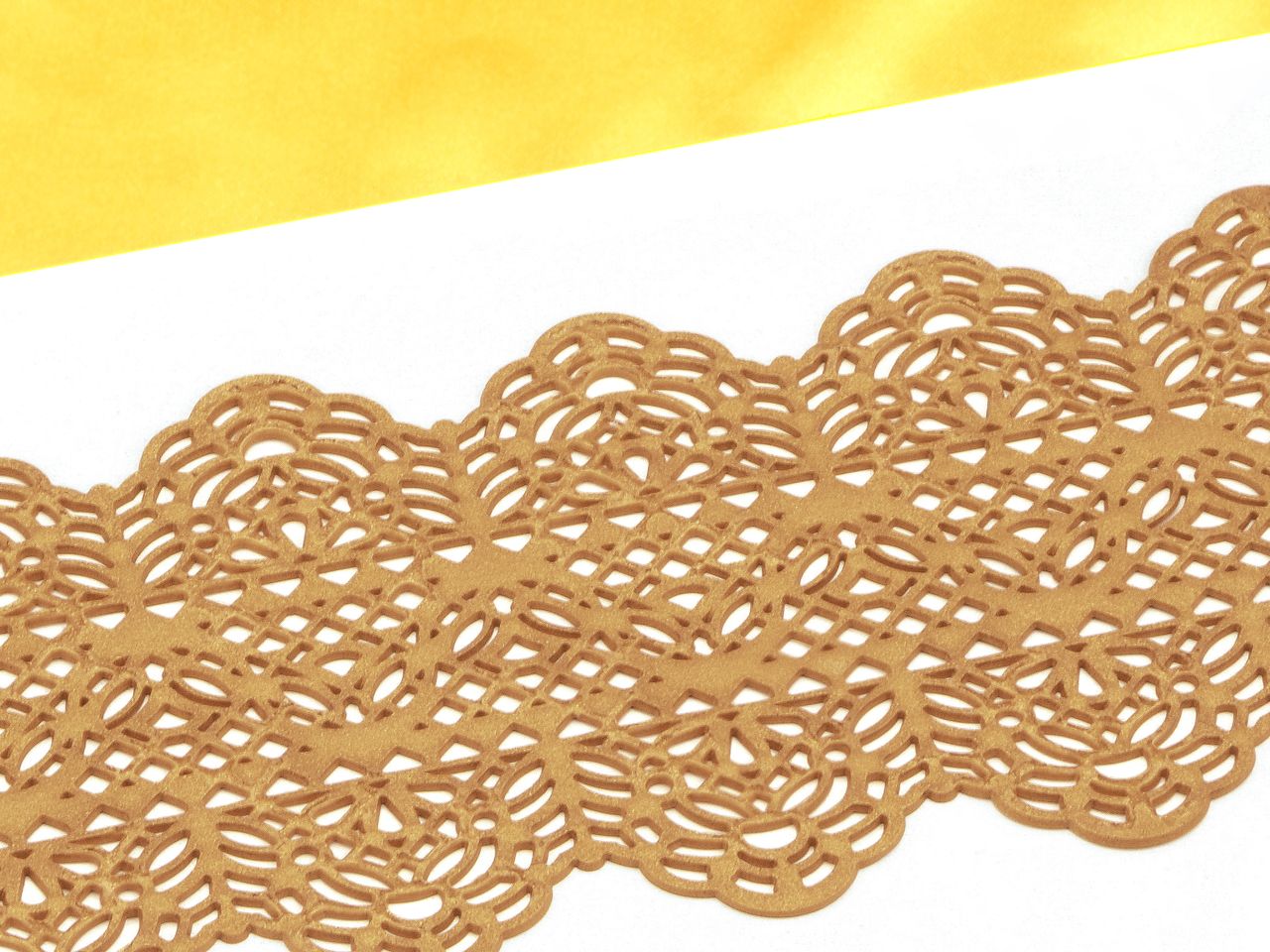 cake lace decoration dentelle gold