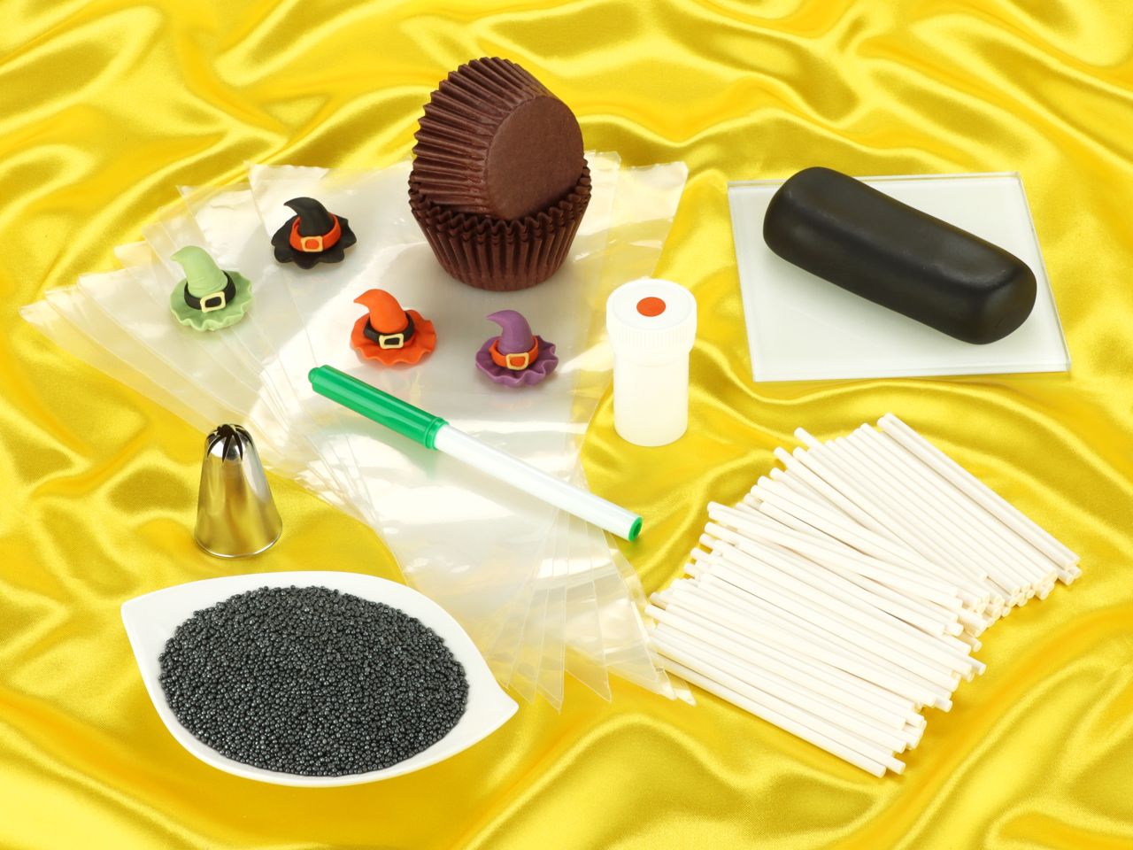 halloween cupcakes set