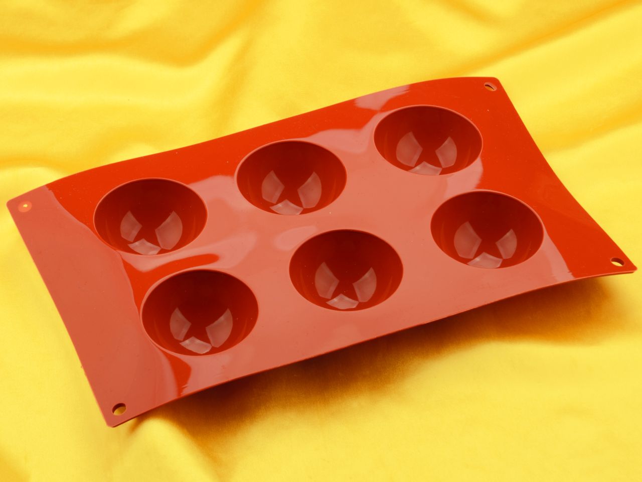 silicone mould hemisphere 60mm