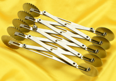 Cake dividers for even cakes- and cake slices
