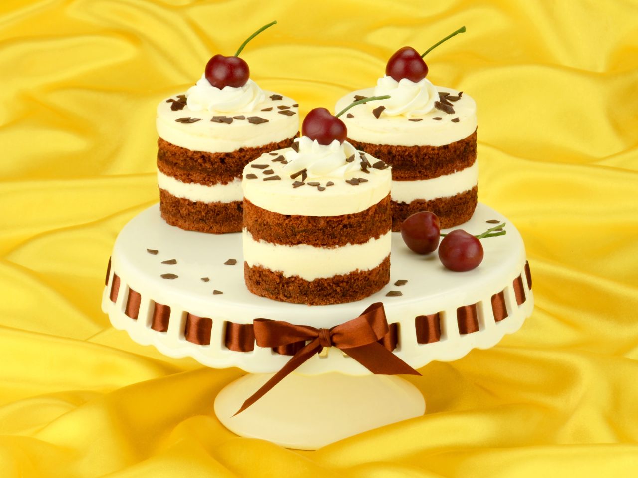 baking mix black forest mini cakes 506g
