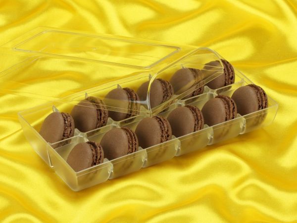 Macaron-Halbschalen 24 Stück braun in 12er Box transparent