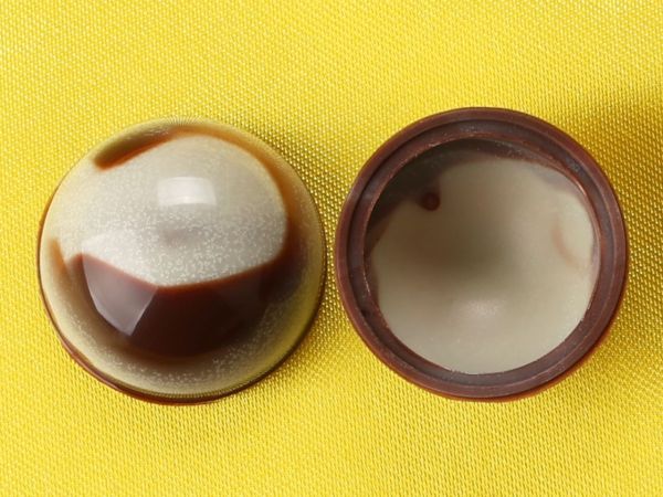 1 sheet half-shell of white-dark Duo, 40 pieces