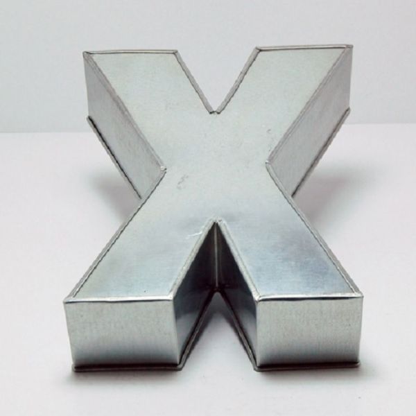 Backform Buchstabe X, ca. 25,5x20,5x6,5 cm