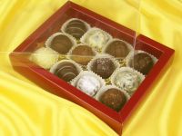 Packaging for 12 truffles; bordeaux